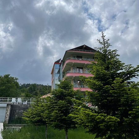 Lura Hotel Fushe-Lure Екстериор снимка