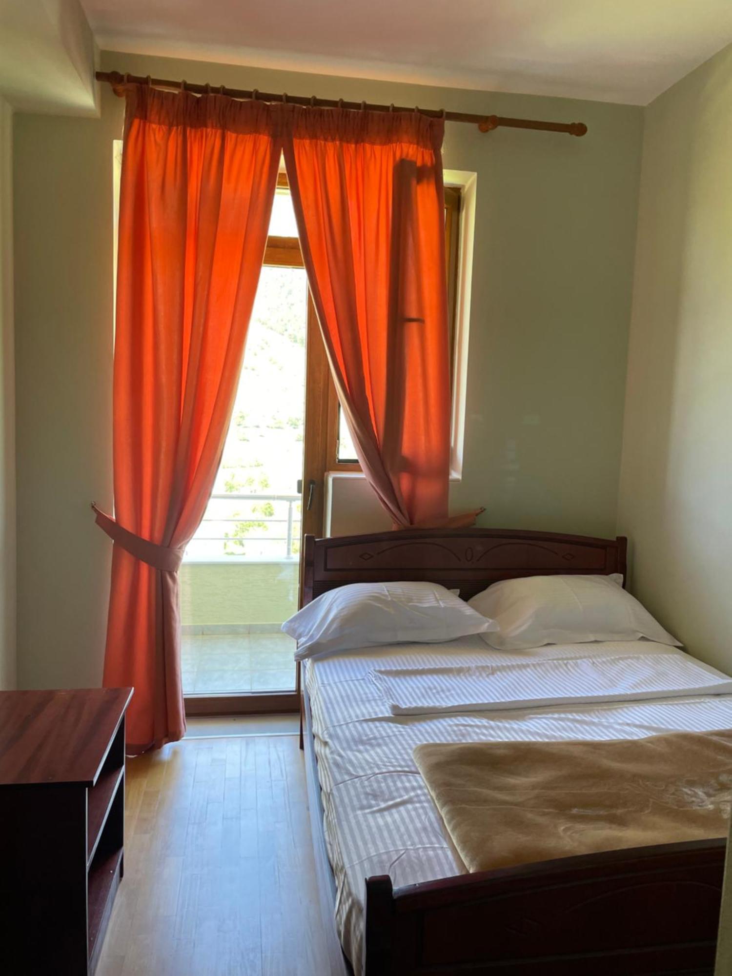 Lura Hotel Fushe-Lure Екстериор снимка