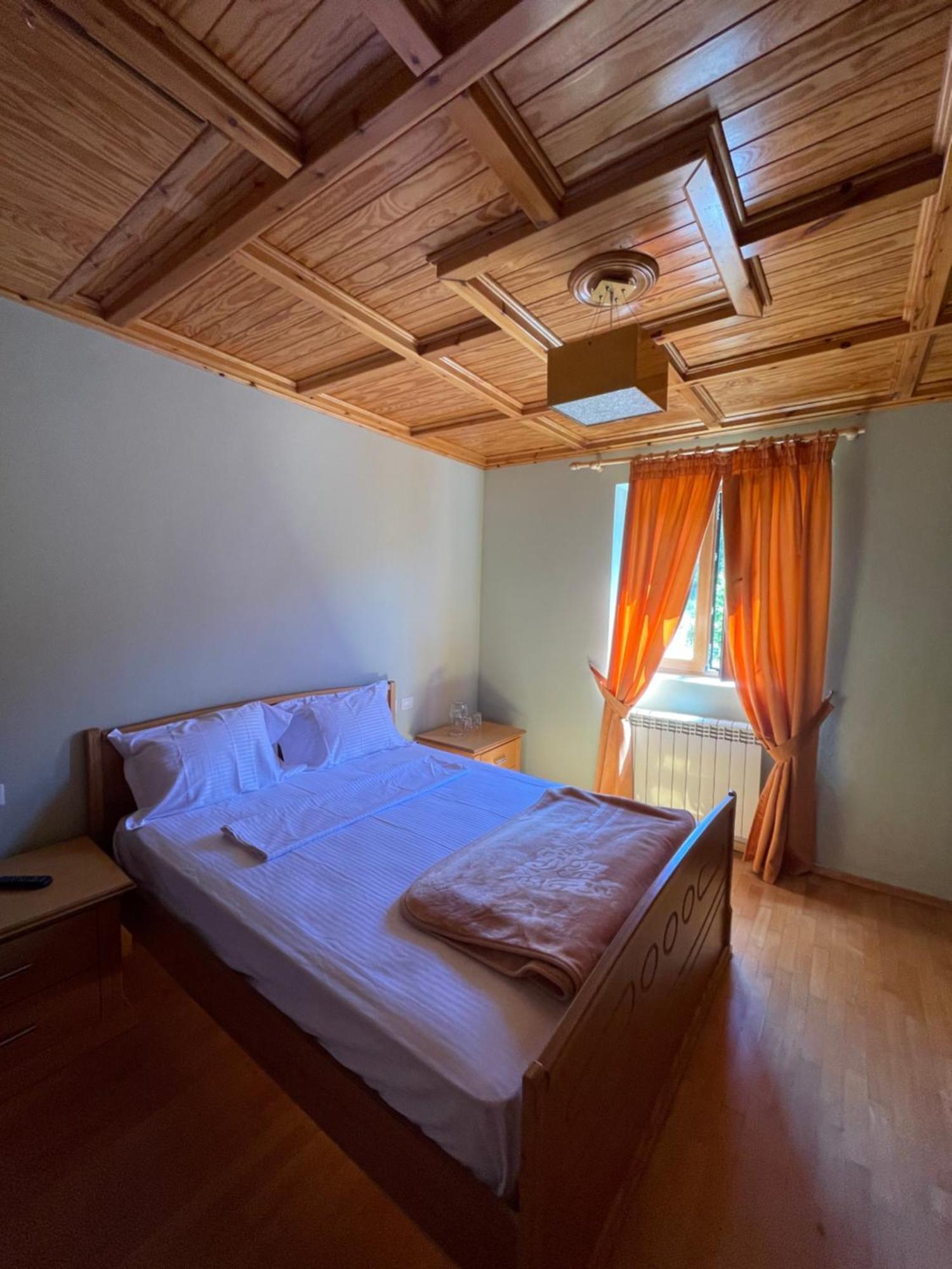 Lura Hotel Fushe-Lure Екстериор снимка