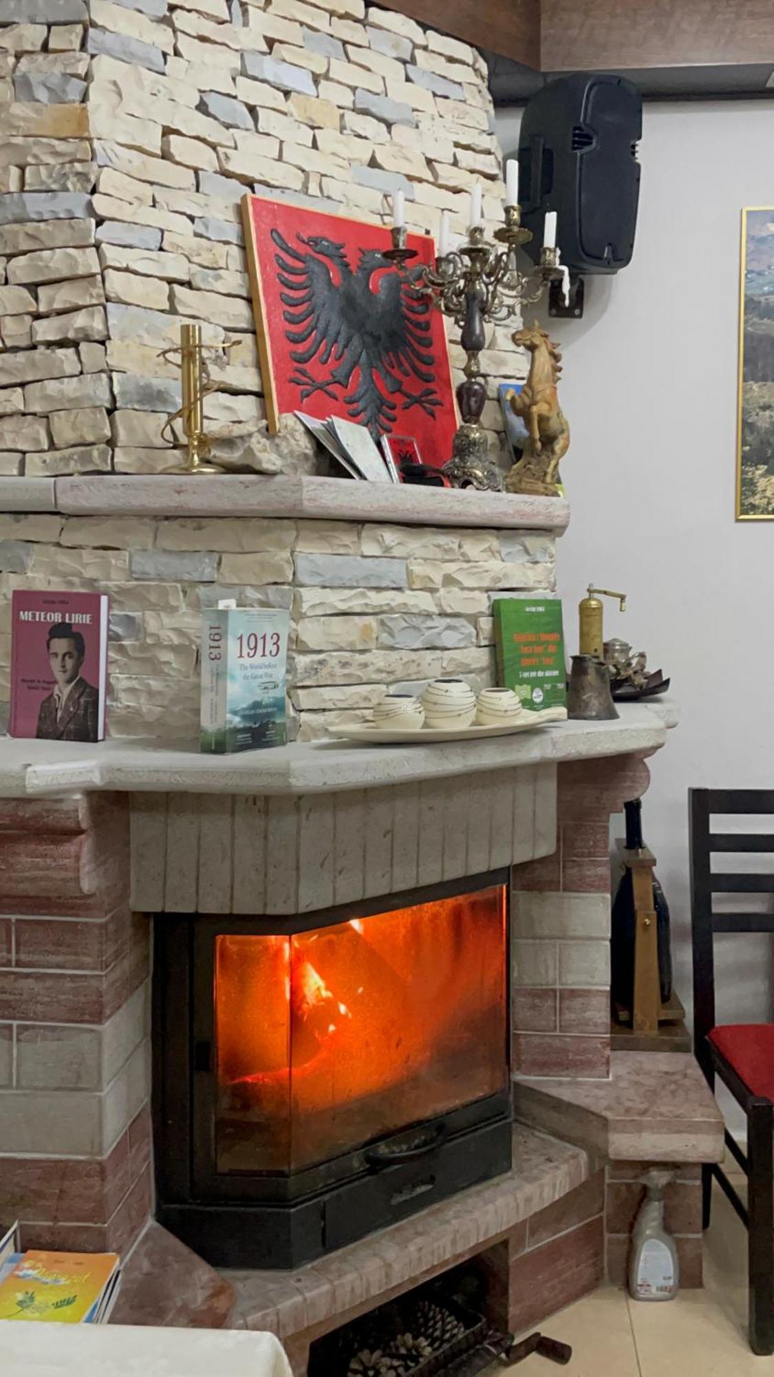 Lura Hotel Fushe-Lure Екстериор снимка