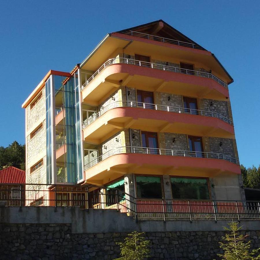 Lura Hotel Fushe-Lure Екстериор снимка