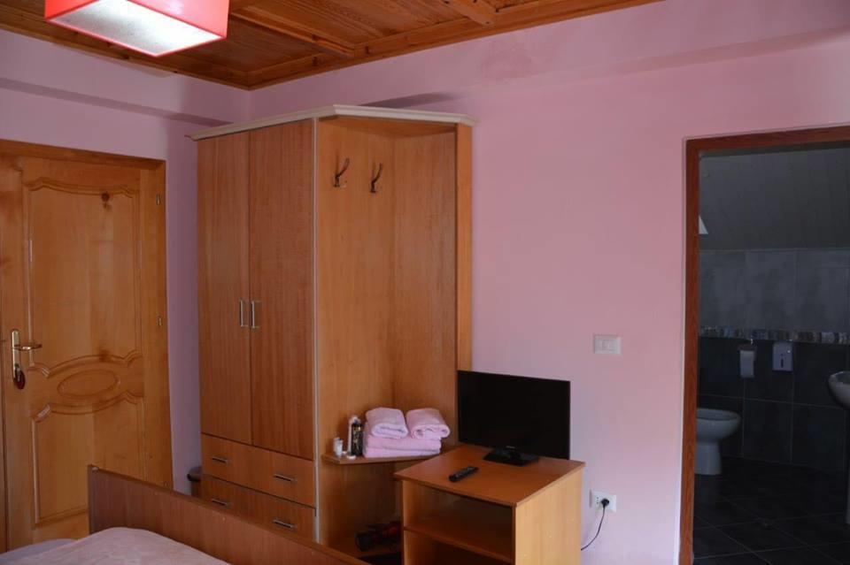 Lura Hotel Fushe-Lure Екстериор снимка
