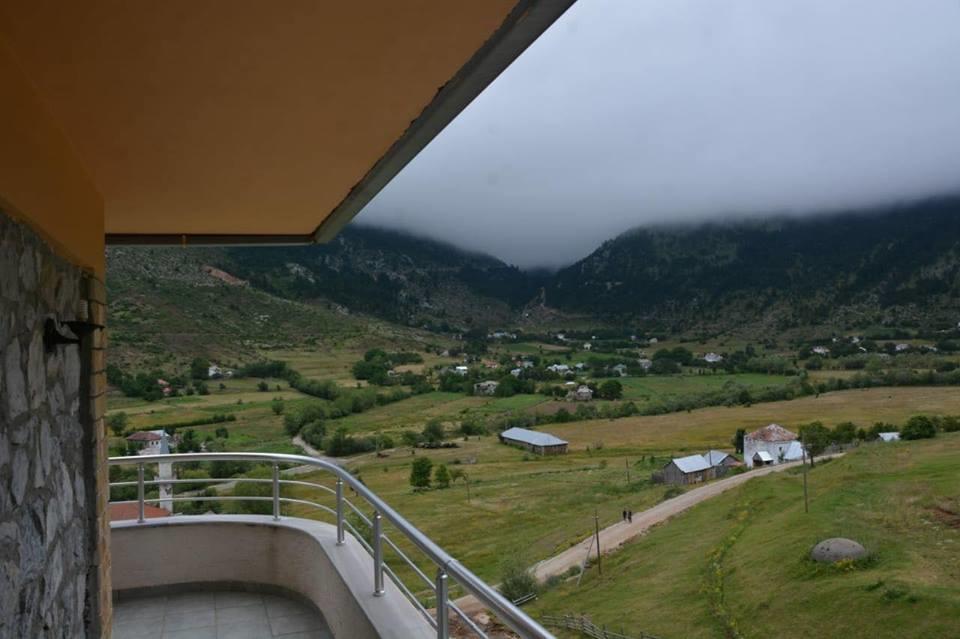 Lura Hotel Fushe-Lure Екстериор снимка